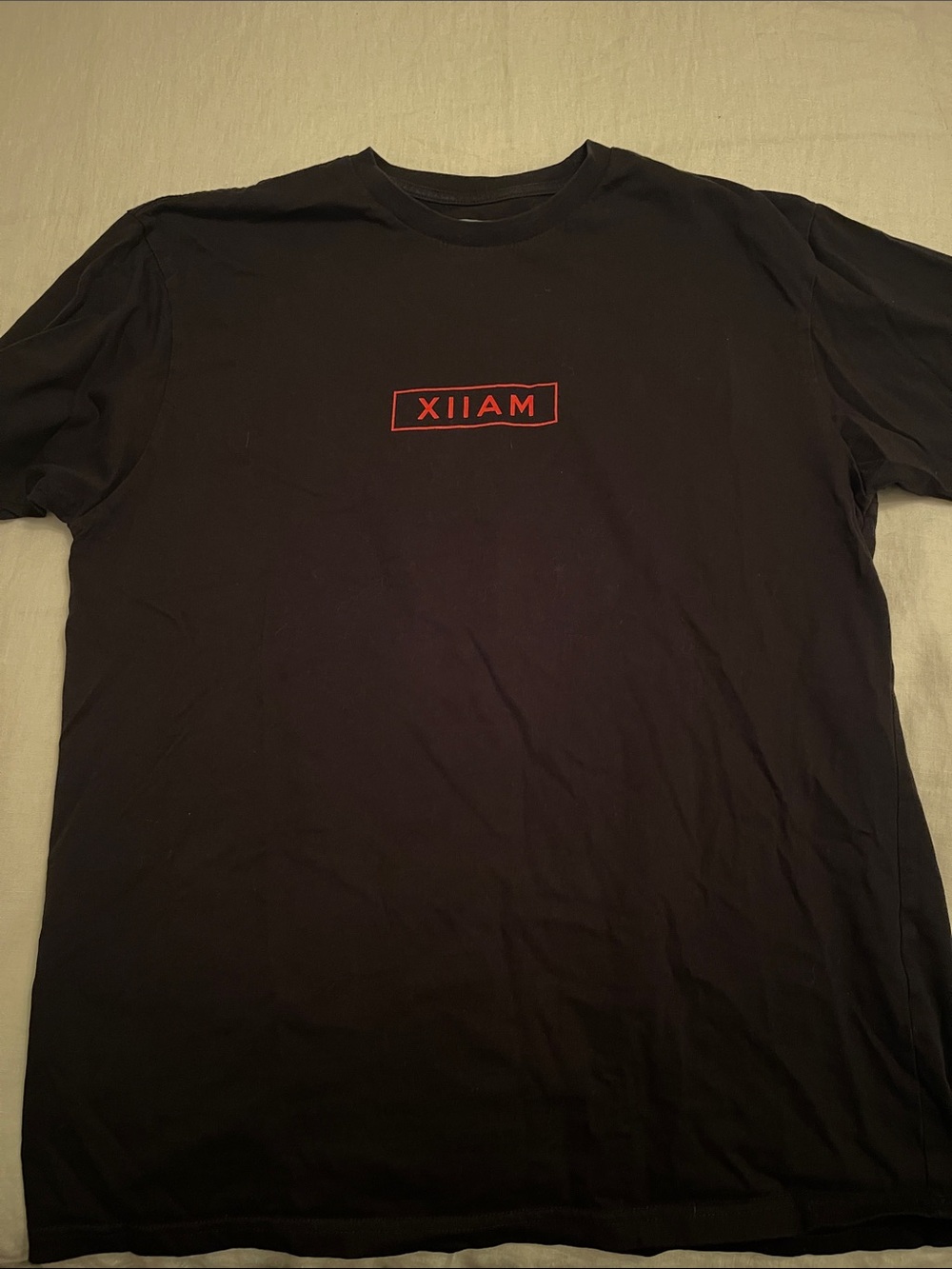 12:00 AM Run shirt size large preowned